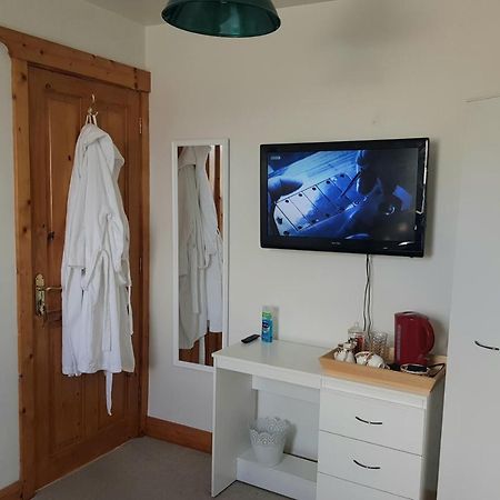 Bed and Breakfast Comfy House Портстьюарт Экстерьер фото